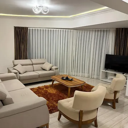 White Palm Apartment Mamaia