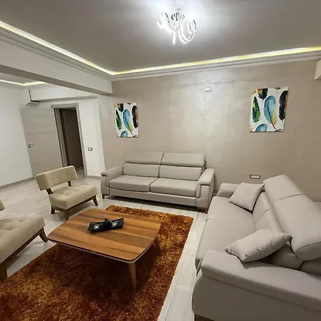 Apartment White Palm
